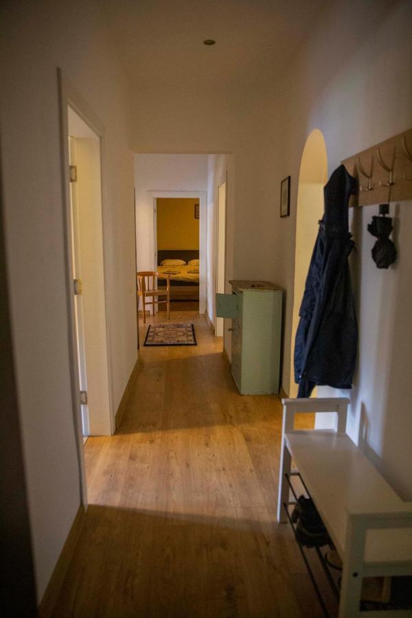 Central Sofia 3-Bedroom Apartment - Urban Art Gallery - Free Parking! Exteriör bild