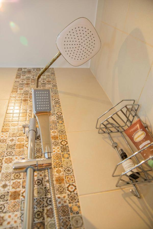 Central Sofia 3-Bedroom Apartment - Urban Art Gallery - Free Parking! Exteriör bild