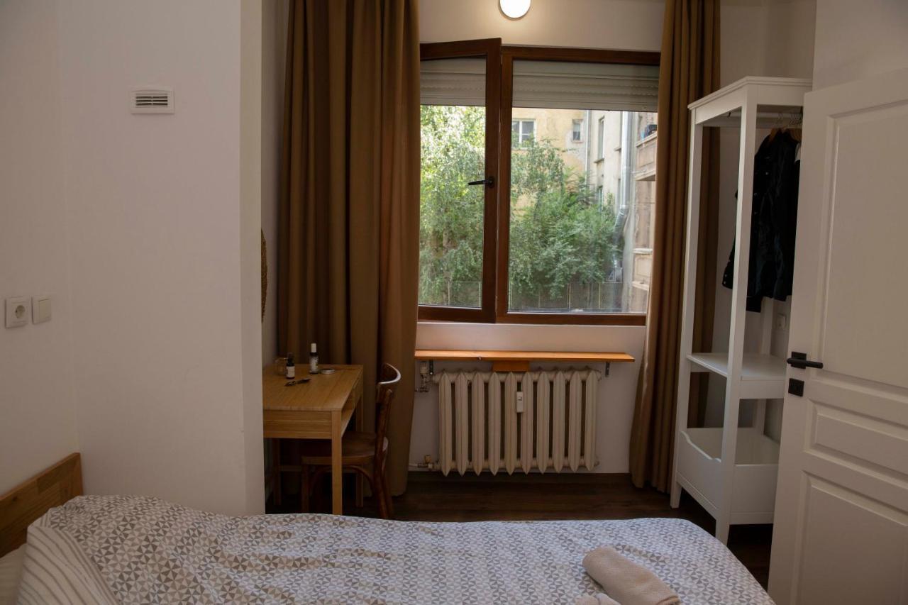 Central Sofia 3-Bedroom Apartment - Urban Art Gallery - Free Parking! Exteriör bild