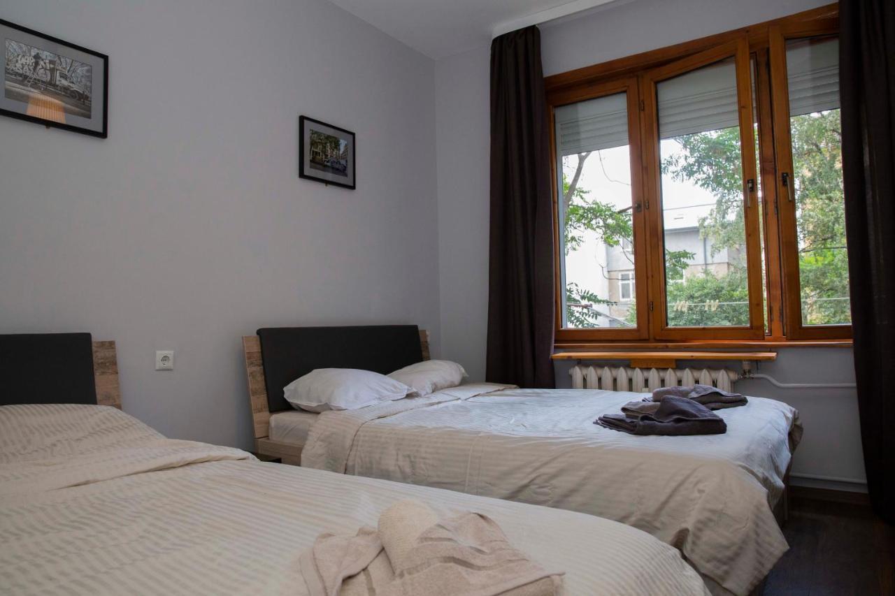 Central Sofia 3-Bedroom Apartment - Urban Art Gallery - Free Parking! Exteriör bild