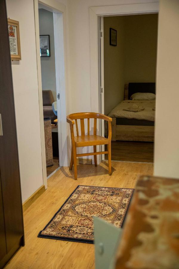 Central Sofia 3-Bedroom Apartment - Urban Art Gallery - Free Parking! Exteriör bild